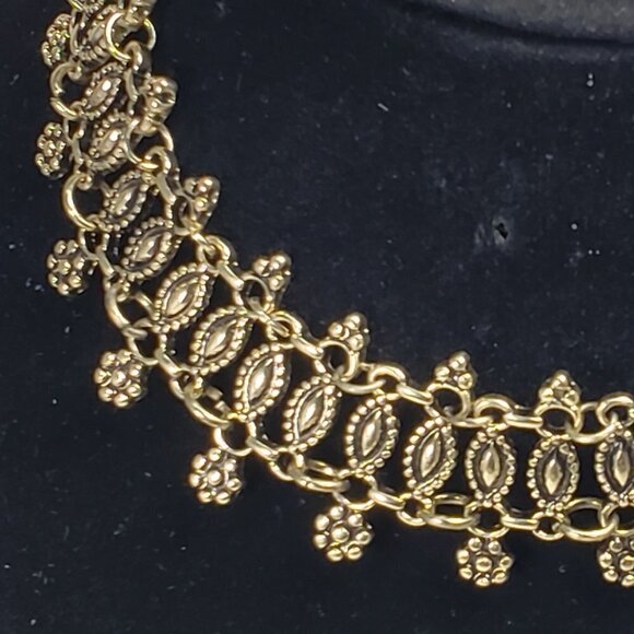 Statement Necklace – Antique Gold Filigree Choker Boho Festival Vintage-Inspired - Picture 6 of 10